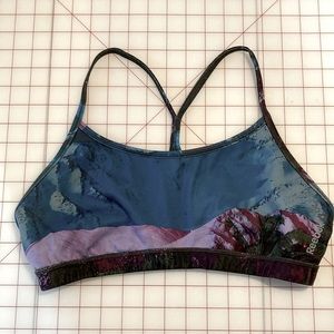 Reebok sports bra M